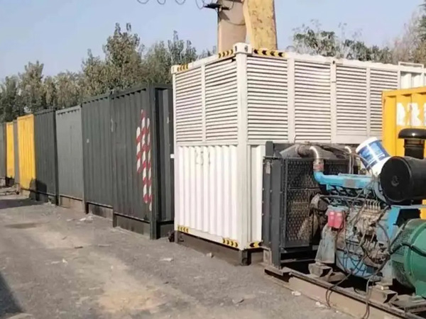洋县200KW柴油发电机机组每小时油耗是多少?